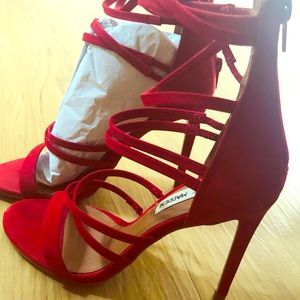 Steve Madden Strappy heels